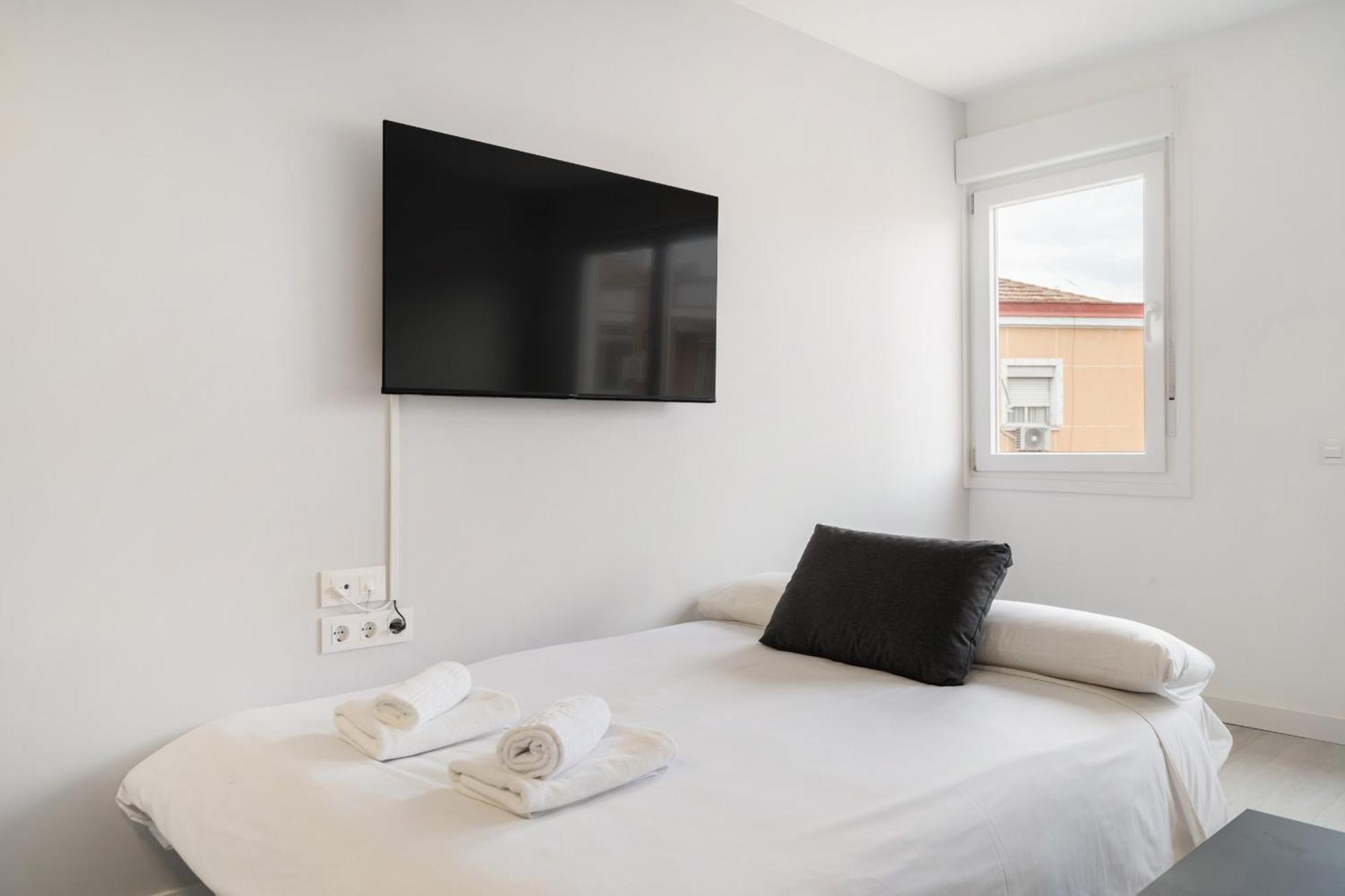 Madrid Riverside Studios Con Parking Incluido Alquiler Temporal Bagian luar foto